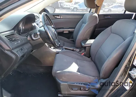 2010 Suzuki Kizashi Se z USA, uszkodzony, nr VIN JS2RE9A3XA6100732